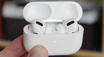 هدفون بی‌ سیم اپل مدل AirPods Pro همراه با محفظه شارژ